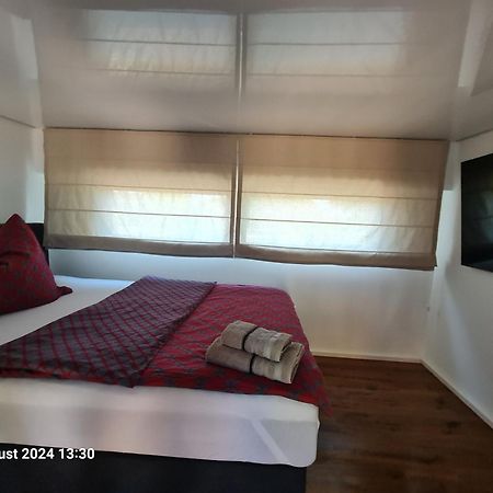 Ferienhaus Am See-2 Hungen Exteriör bild